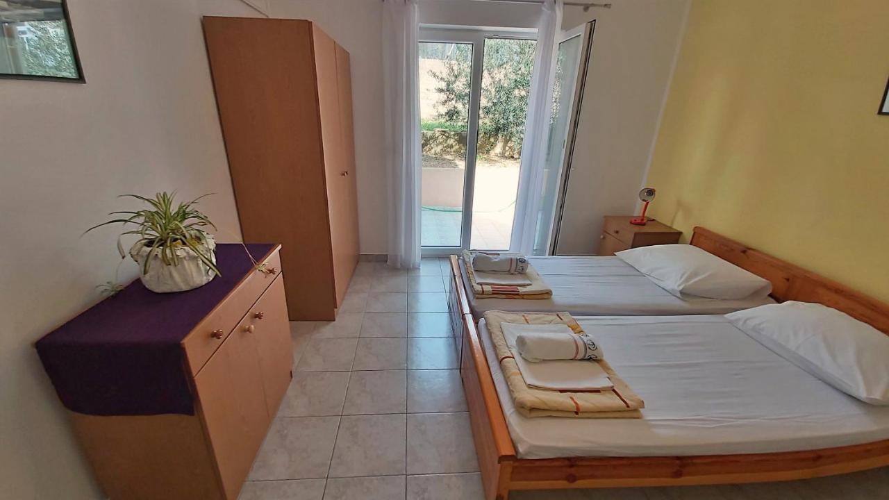 Apartments Mandalinic オミシュ エクステリア 写真